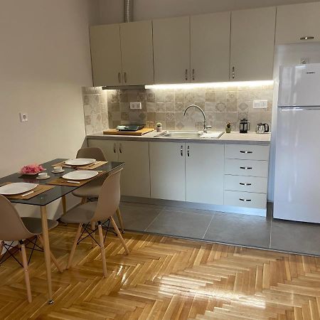 Apartamento Nike'S Katechaki Atenas Exterior foto